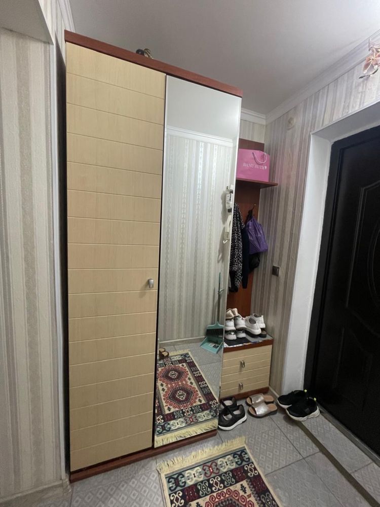 Продам прихожую/шкаф