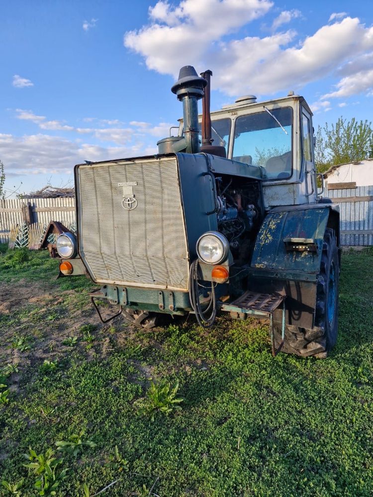 Продается трактор