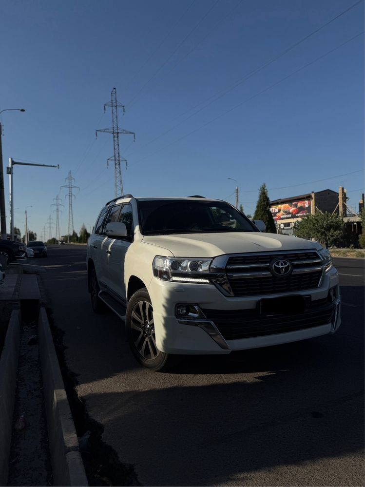Tayota lend kruzer 200 4.6AT 2018
