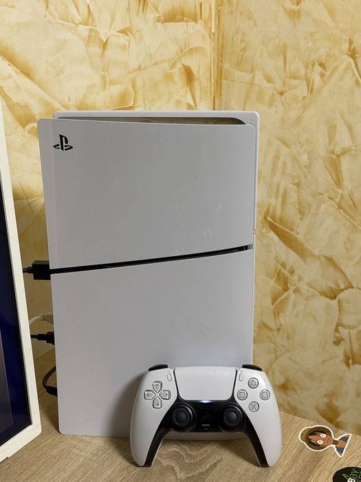 Ps5 s volan i pedali logitec