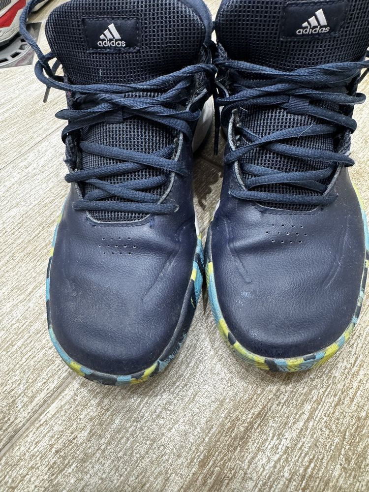 Adidas 39 1/3 отлични