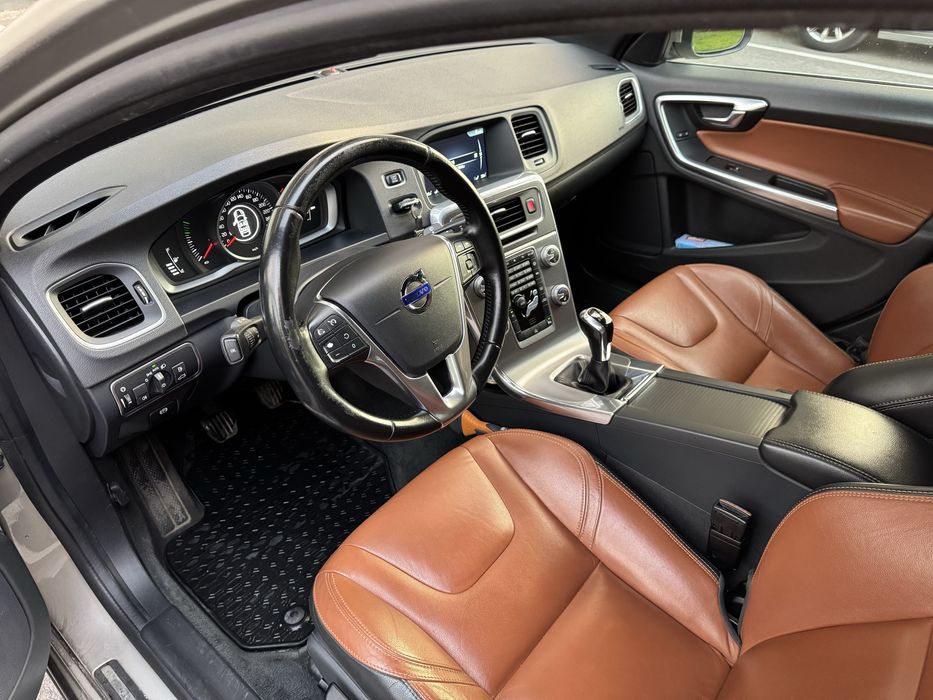 Volvo S60-2016 2.0 D3- Unic proprietar Romania