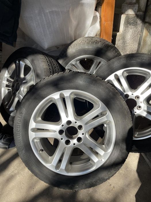 Гуми за Мерцедес