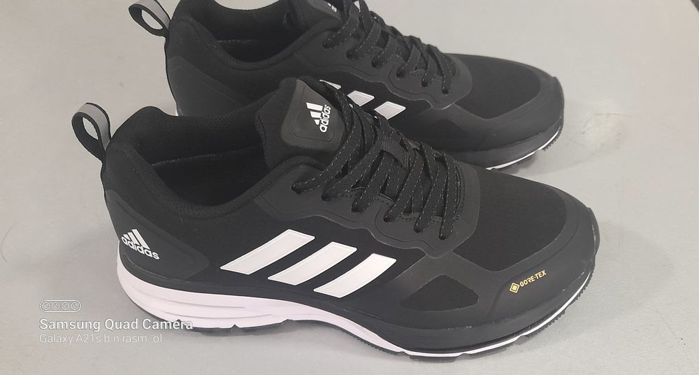 Krasovka Adidas Gore Tex