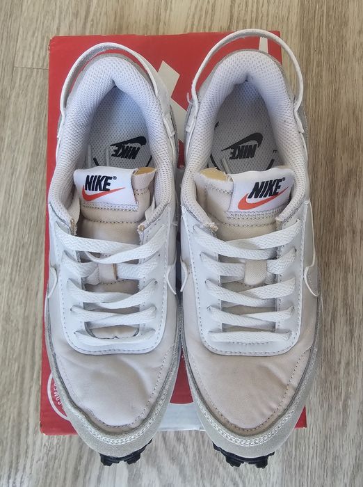 Nike wins waffle debut N'36 - 22.5см
