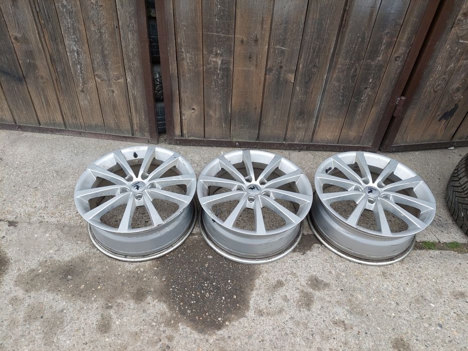 Vand 3 jante aliaj R17 Renault kadjar duster 5x114,3