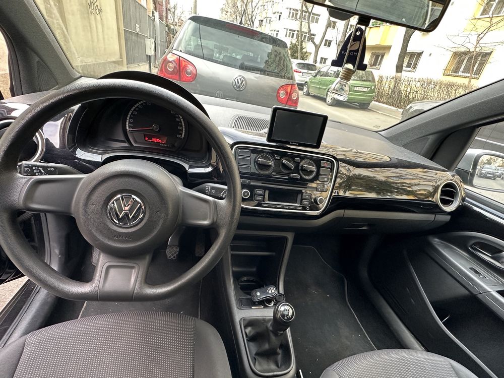 Volkswagen UP! 2015