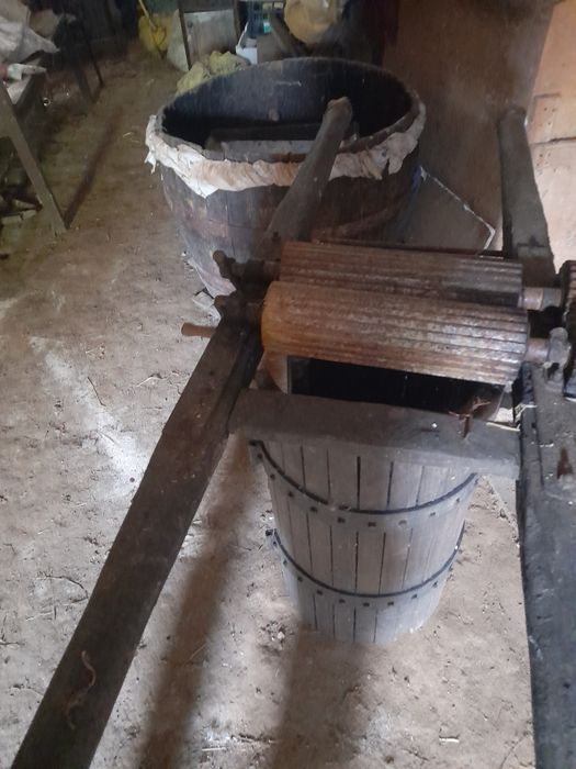 Vand presa struguri su zdrobitor struguri