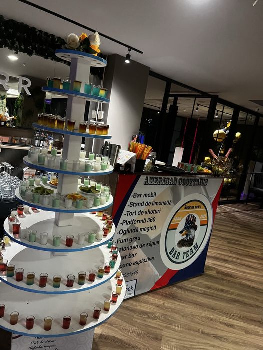 Bar mobil, tort de shoturi , stand de limonada