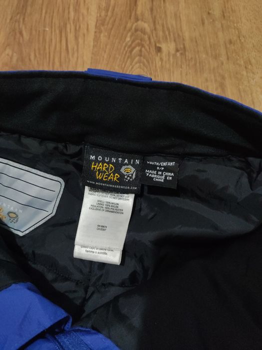Pantaloni ski Mountain Hardwear mărimea 8 ani