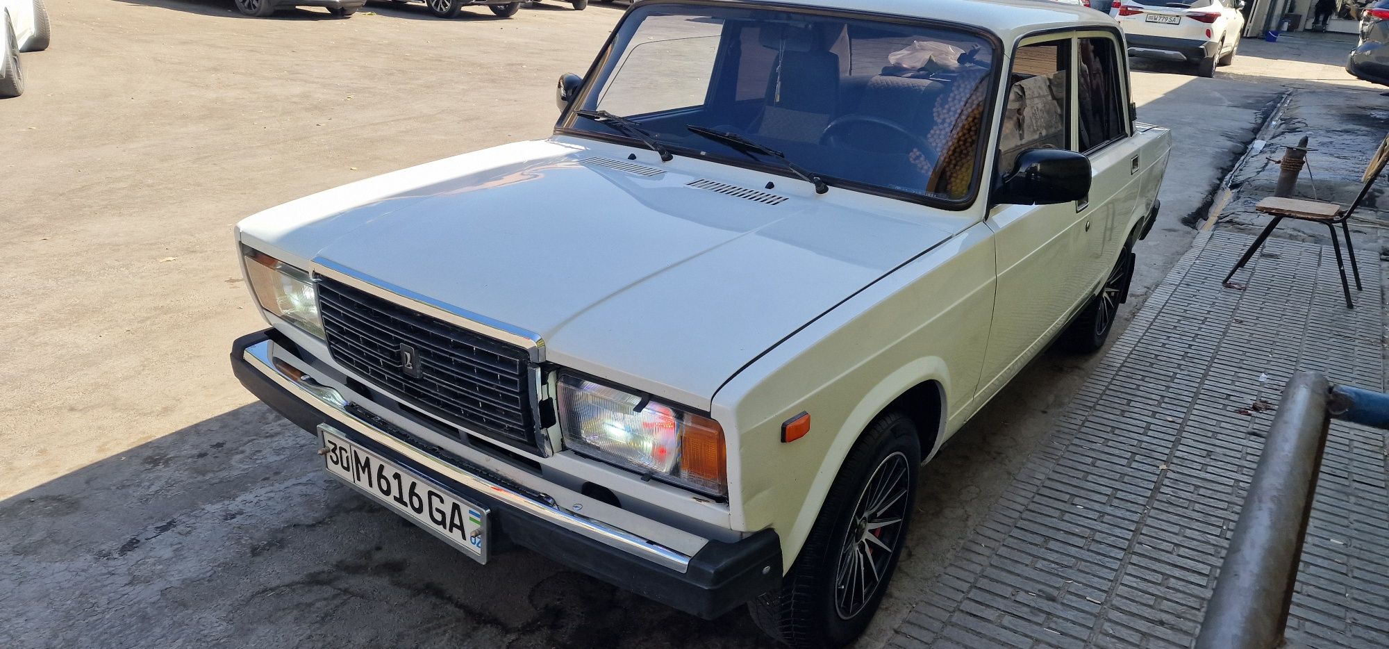 Srochni sotiladi jiguli 2107.lada 2007-yil injektor mator