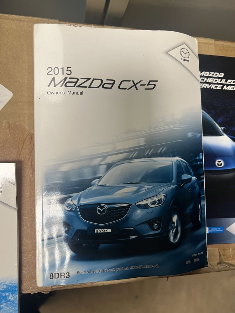 Потребителско ръководтсво за Mazda CX-5 KE и KF + оригинална чанта