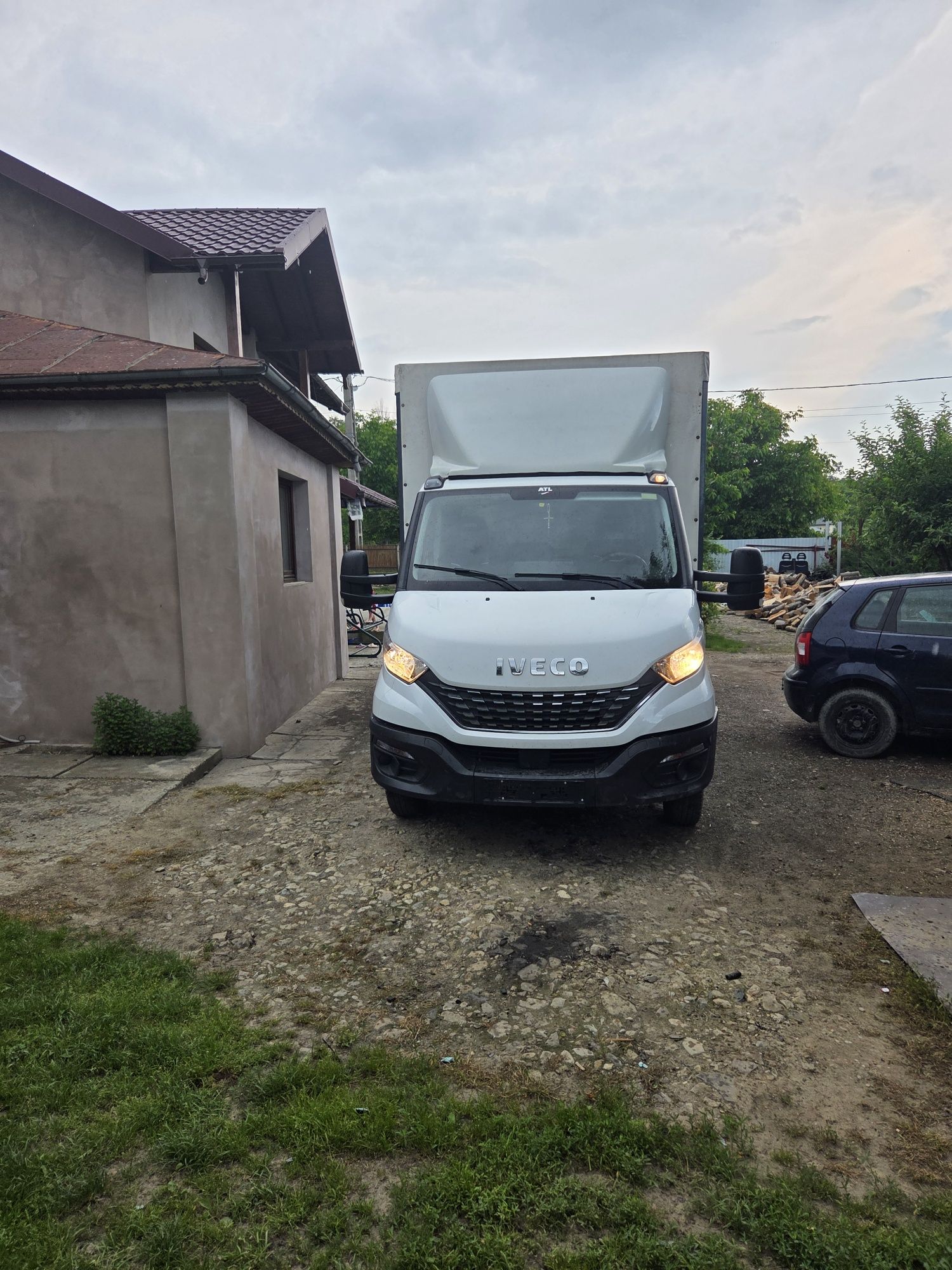 Iveco daily 35c16 cu prelată pe role