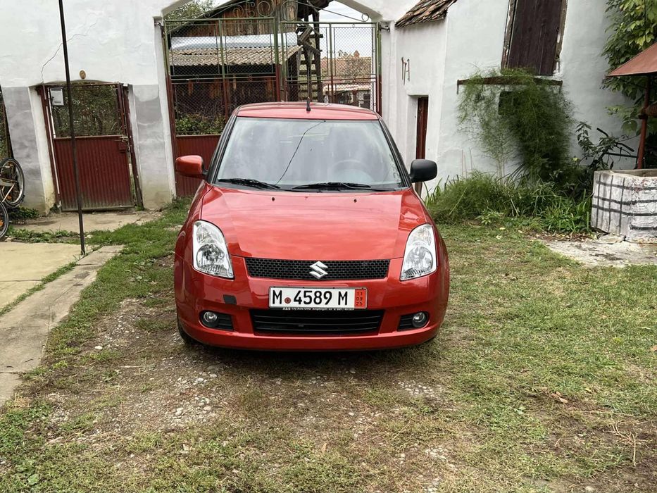 Vând Suzuki SWIFT 2007