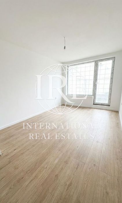 Продава се Двустаен апартамент в Варна, Погреби - 52 кв.м за 778 €/кв.м - Снимка #1