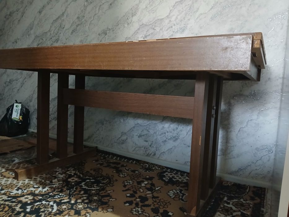 Стол сатылады. Бурынгы беккем стол