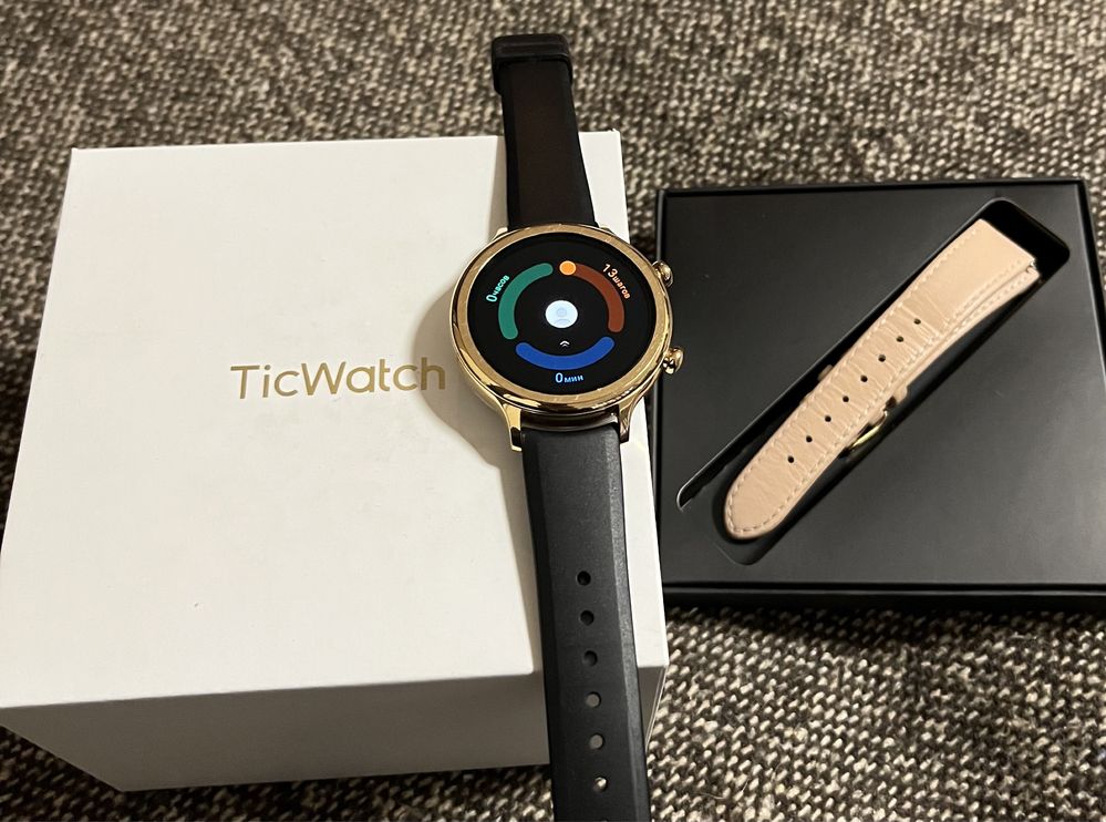 Смарт часовник TicWatch C2+ rose gold