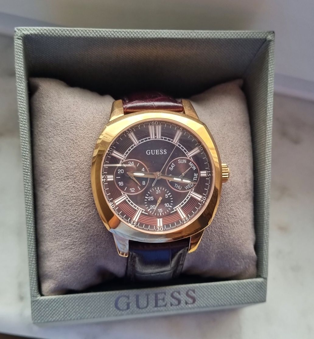 Ceas Guess curea piele