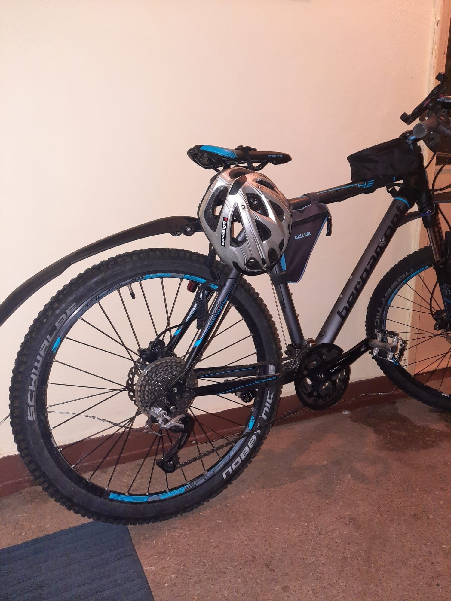 Vând bicicletă MTB Bergamont 27,5 + cască XC