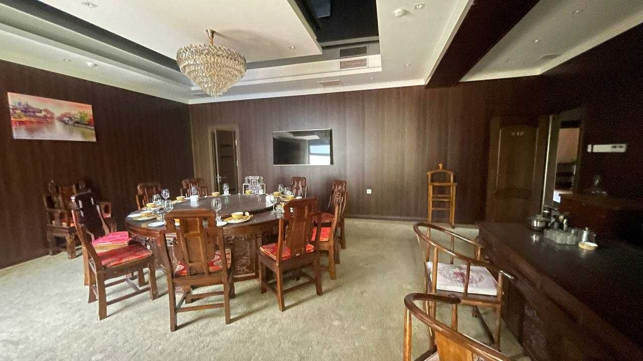 Сдам здание 1280м2 вдоль дороги Госпитальный Мирабад Avenue, Ойбек RR