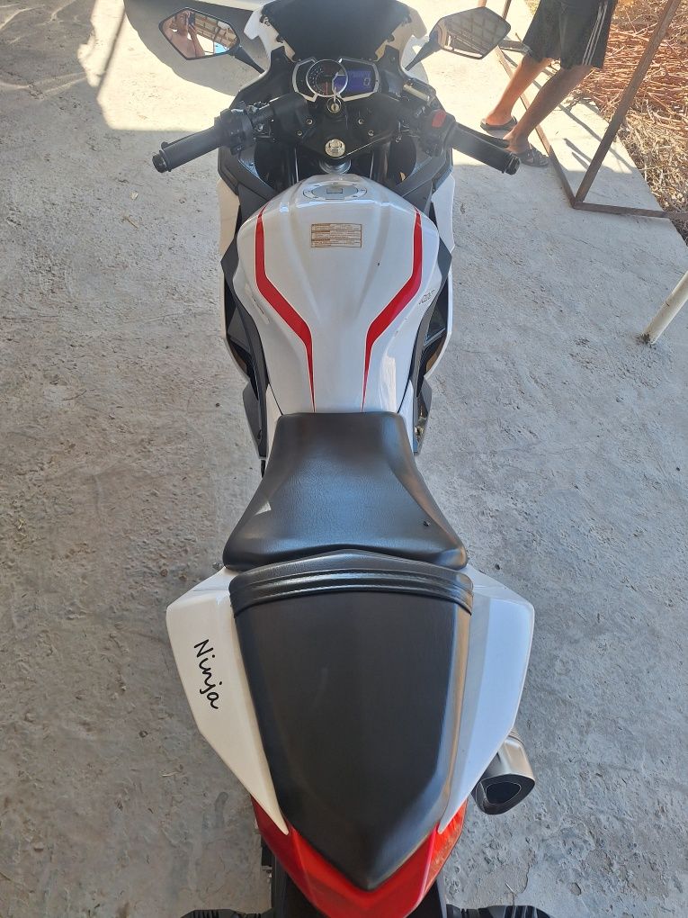 Sport bike Replica R3