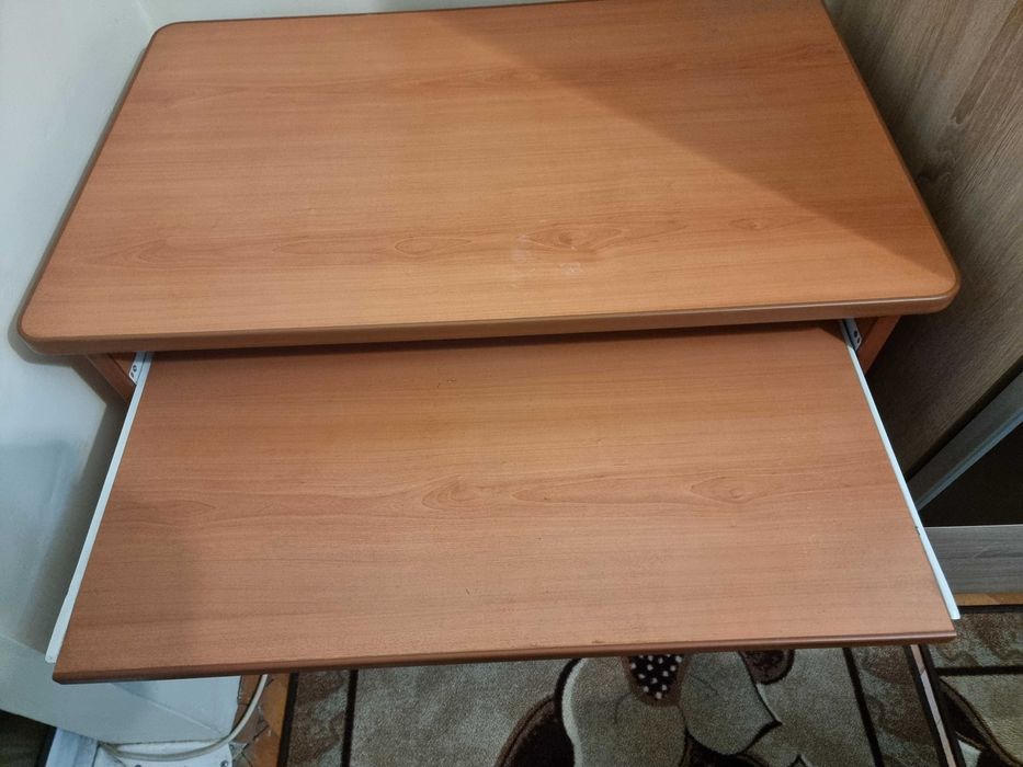 Маса за компютър