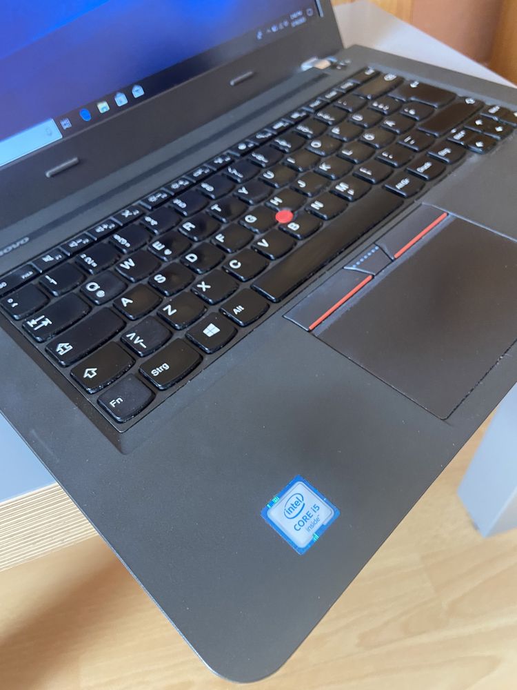 Lenovo E460•i5-6200U•8Gb ram• SSD • Placa video 2Gb