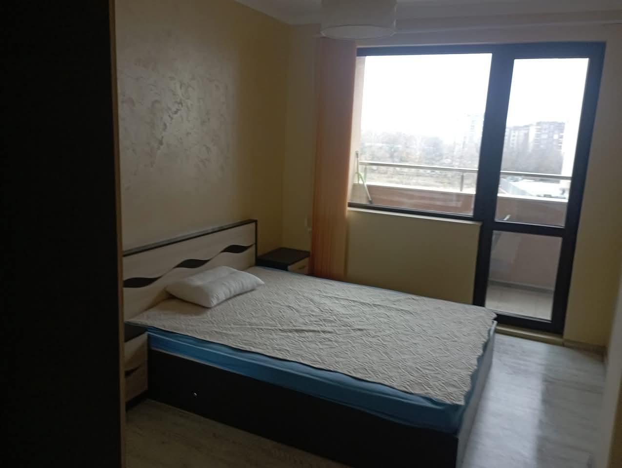 Дава се под наем Тристаен апартамент в Пловдив, Кючук Париж - 73 кв.м за 425 € - Снимка #3
