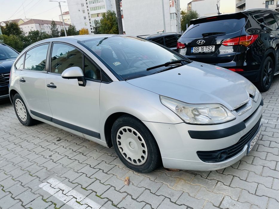 Citroen C4-137.800 km cu carte service