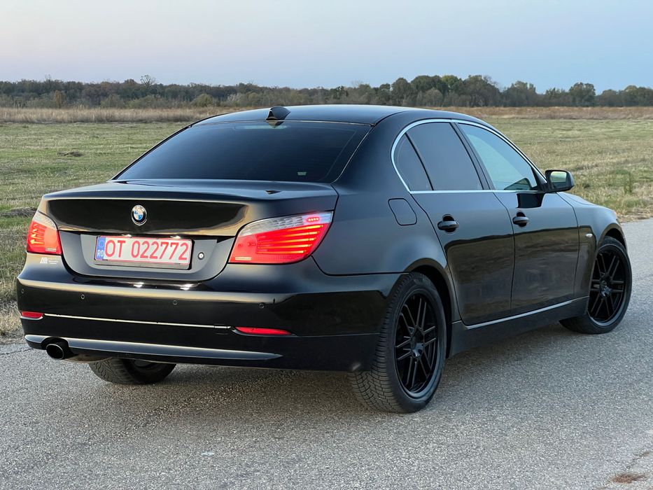 BMW Seria 5 E60 LCi/ 520d 2009/ 2.0d/ Bi-Xenon