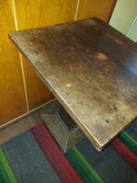 Стара дъбова маса от 30-те години на миналия век - уникалност и стил