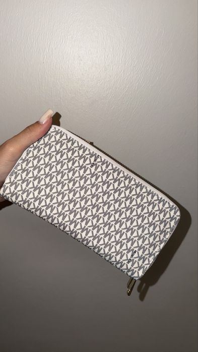 Vând portofel Michael Kors