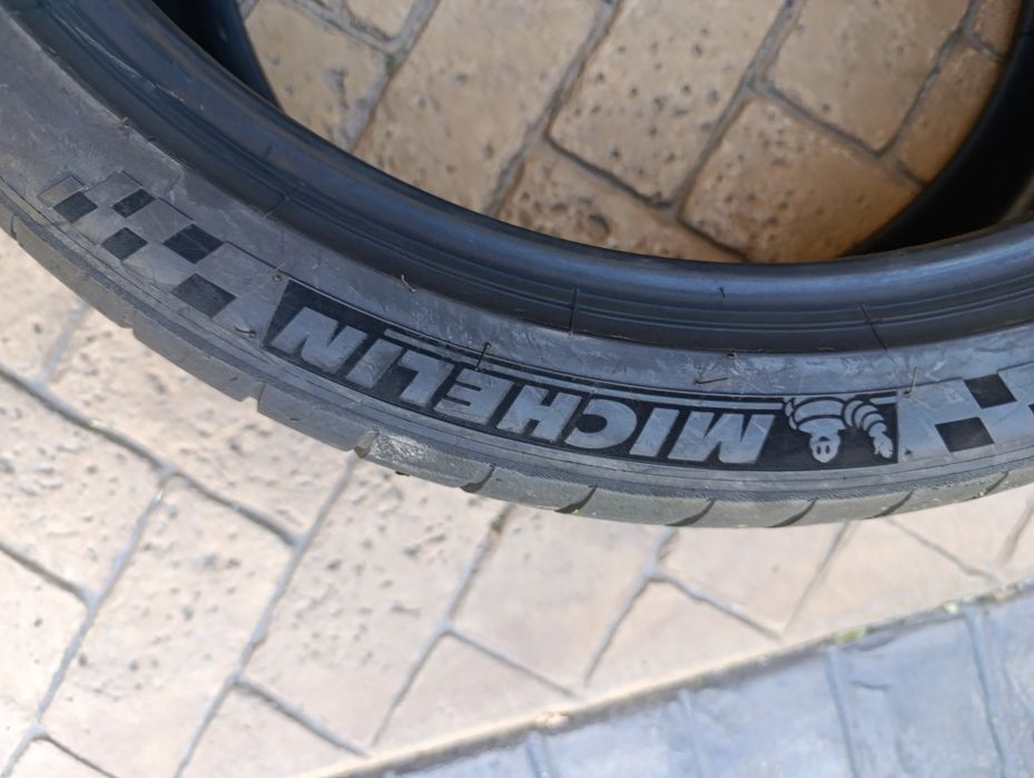 Летни гуми Michelin 275/35/21 Pilot sport CUP 2