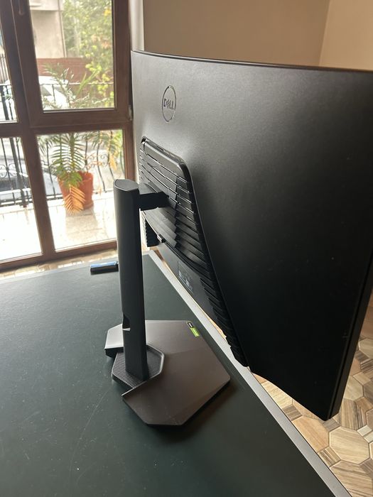 Monitor Lenovo 27 inch curbat