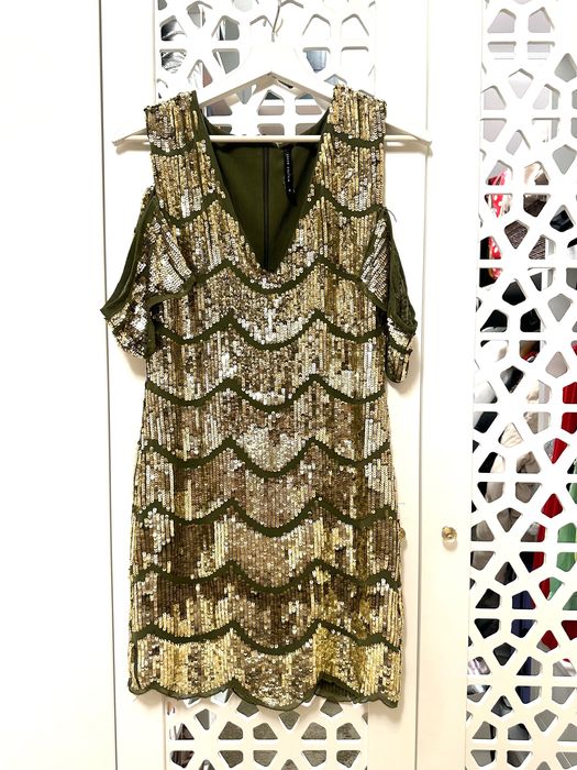 Елегантна рокля в златисто Walter Baker