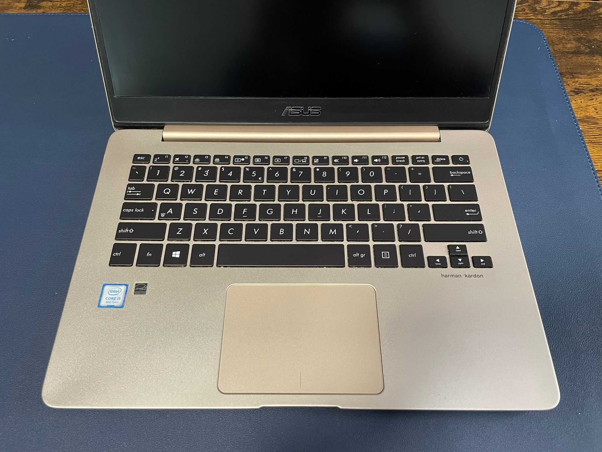 Laptop Asus ZenBook UX430UAR i5 8th gen, 8GB RAM DDR4, 256GB SSD, 14''