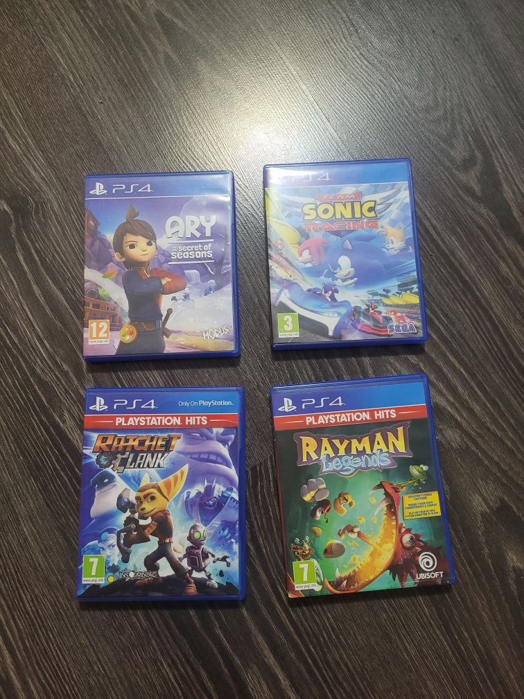 Vând jocuri PS 4