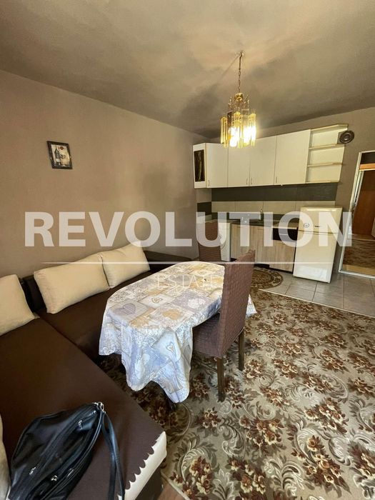 Дава се под наем Двустаен апартамент в Варна, Колхозен пазар - 58 кв.м за 400 € - Снимка #2