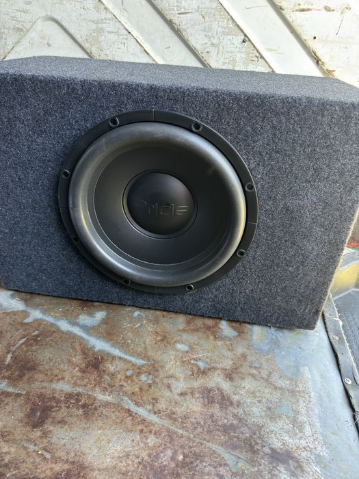 Продам саббуфер с гарантией