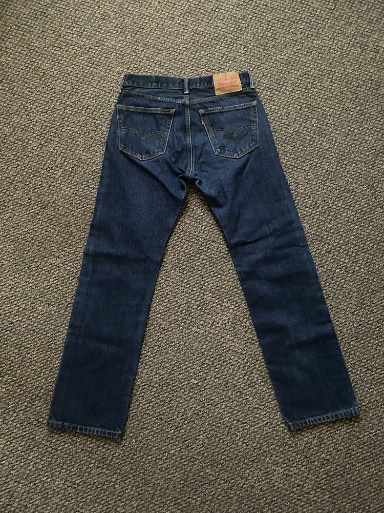 Vand blugi levis albastrii