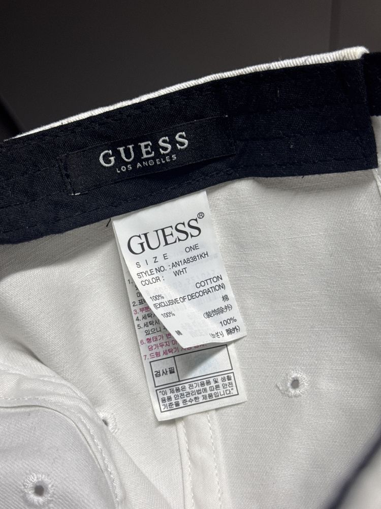Продам кепку Guess
