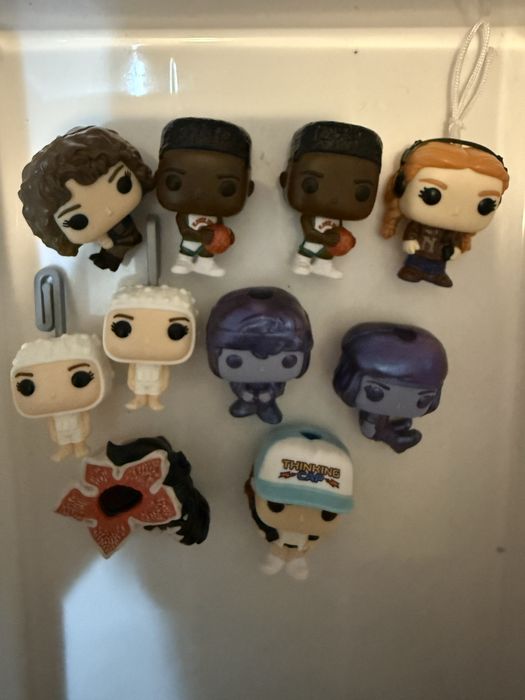 обменяю или продам фигурки осд с киндер джоя!