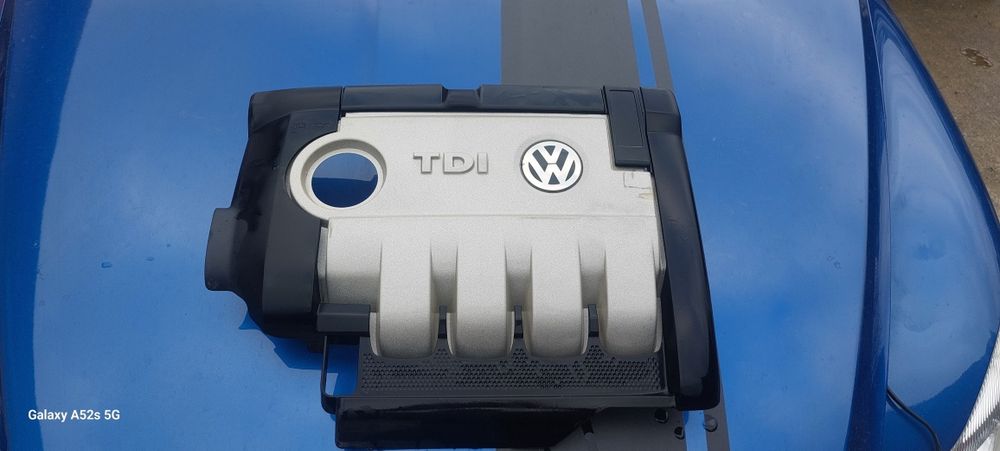 Capac motor Passat b6