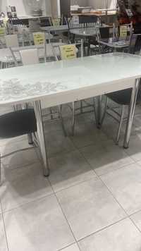Стильные кухонные столы