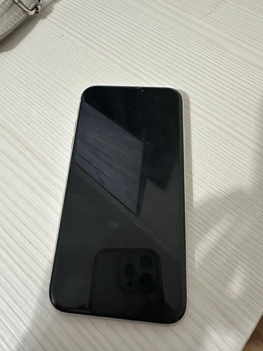 Айфон 11 хорошем состоянии