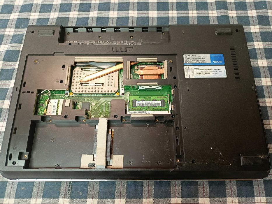 Carcasa placa componente Asus N75S