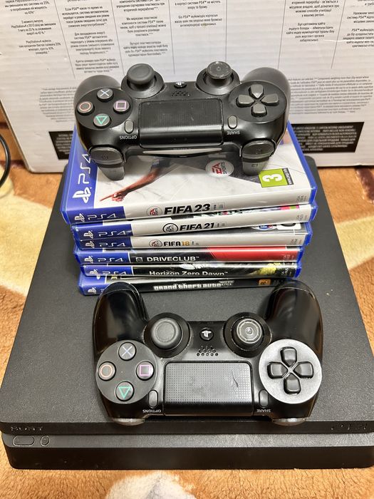 PS4 + диски к пс4 игры