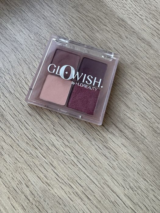 Paleta makeup originala Huda beauty, farduri Huda makeup