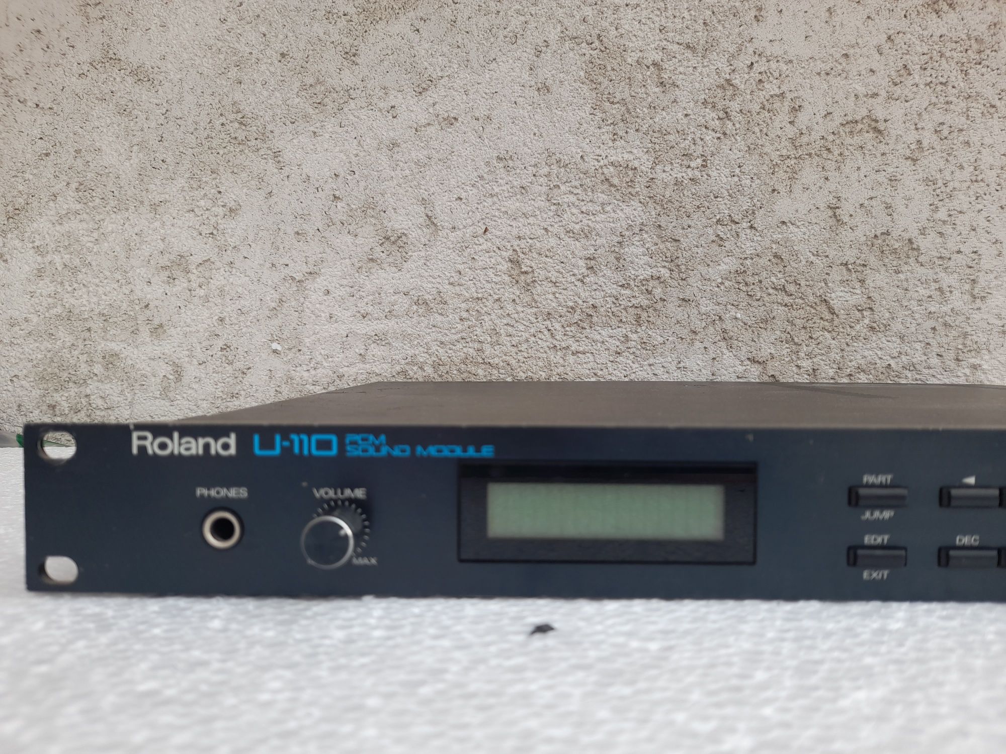 procesor midi clape Roland U-110