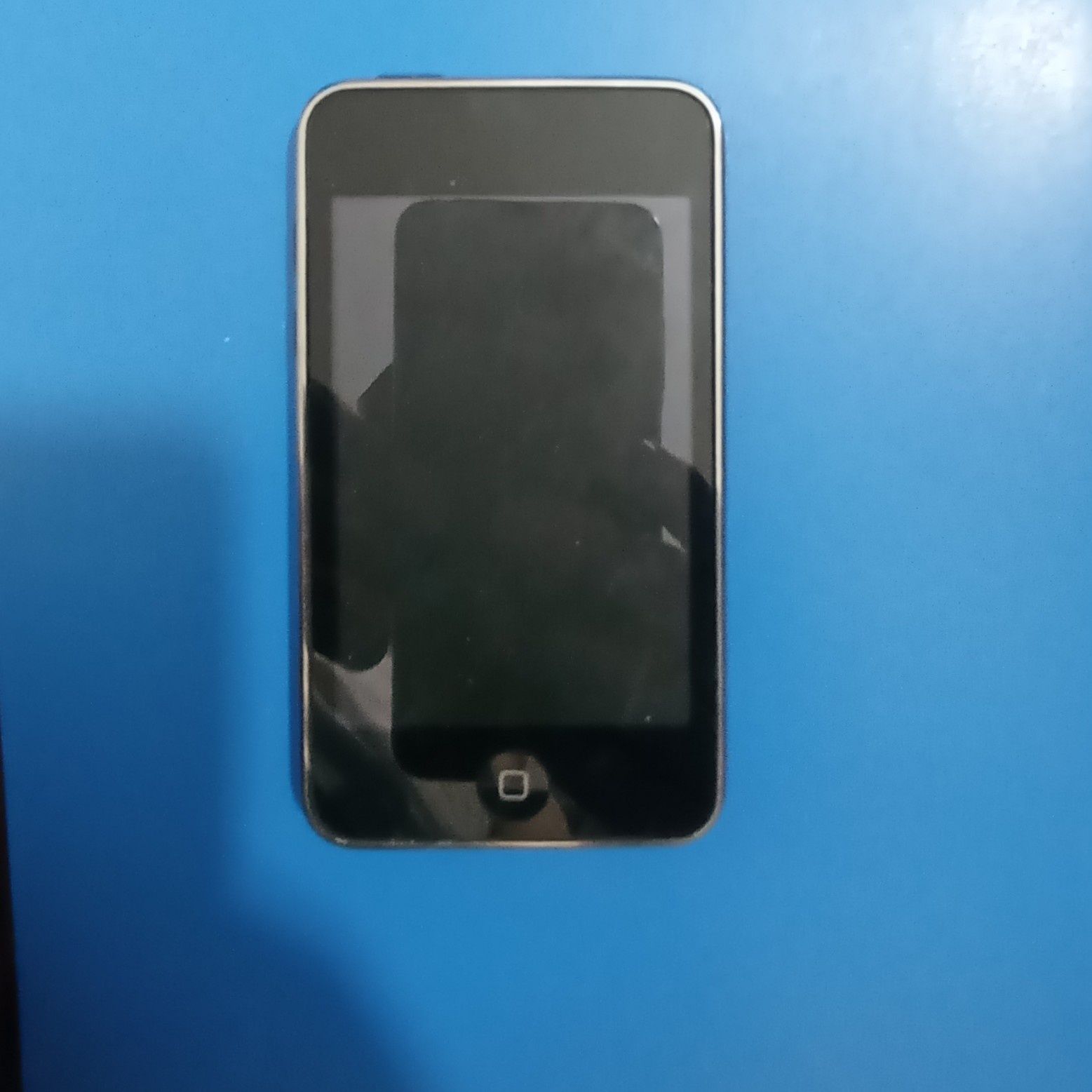 iPod touch 2nd gen, на запчасти, не работает экран